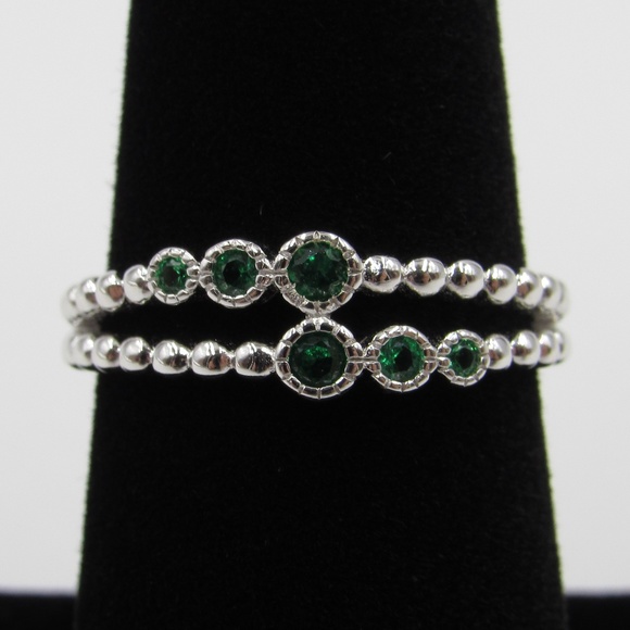 Jewelry - Sterling Silver Beaded Band Green CZ Diamond Ring